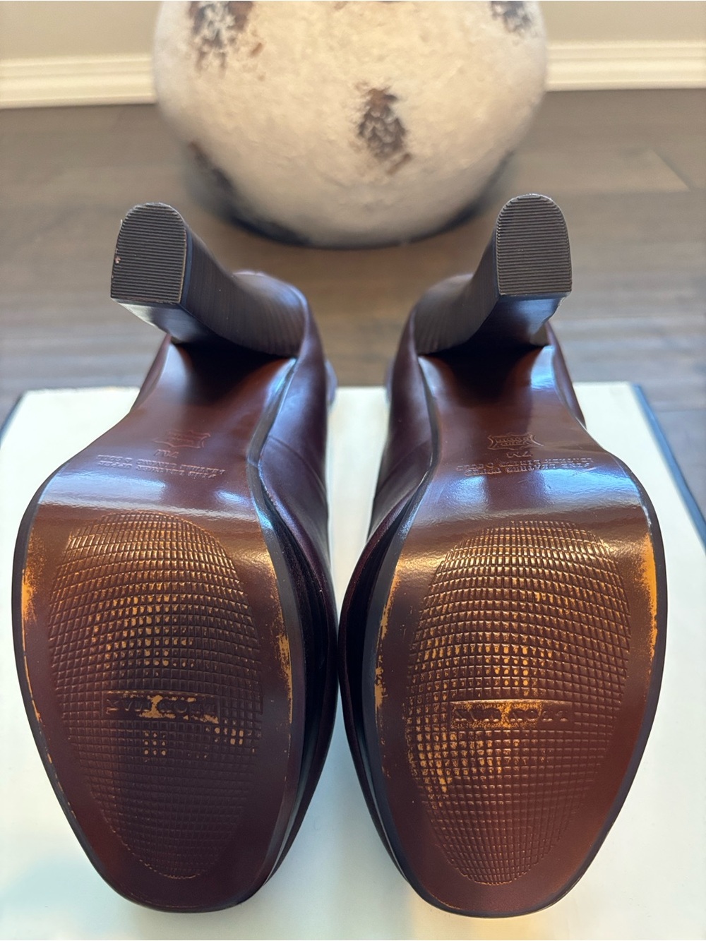 Leon Max Vertu Merlot Burnished Calf Leather Platform Ankle Strap Pumps Sz 7 NIB - Picture 5 of 8